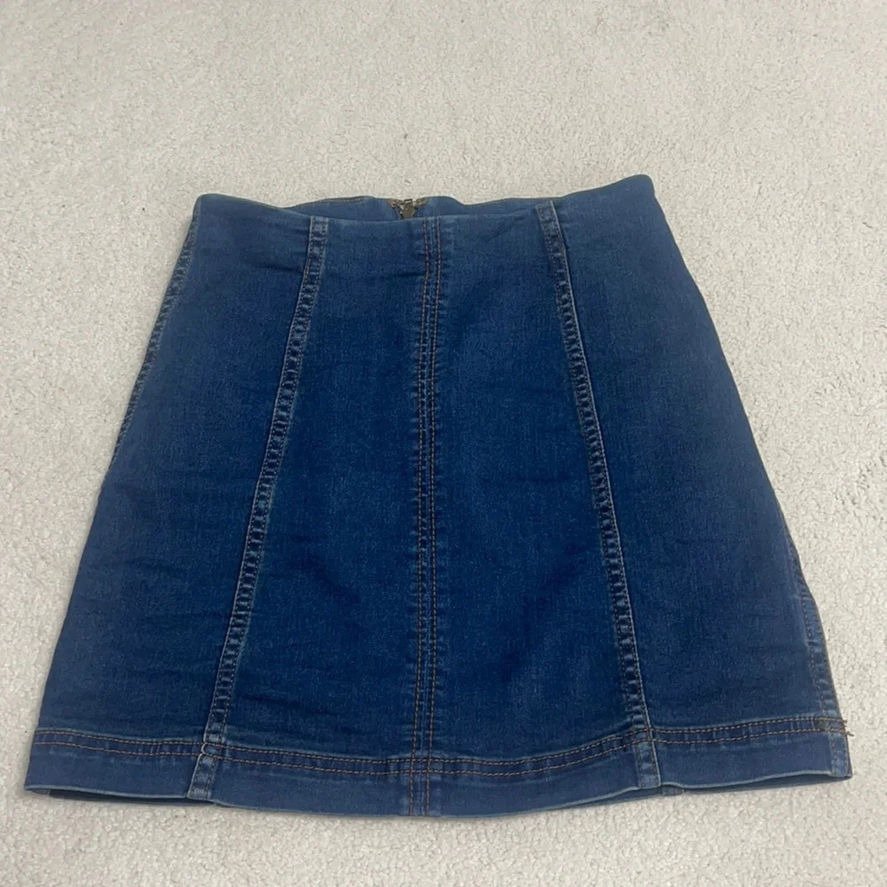 Free People blue denim skirt, size 2 - Picture 1 of 3